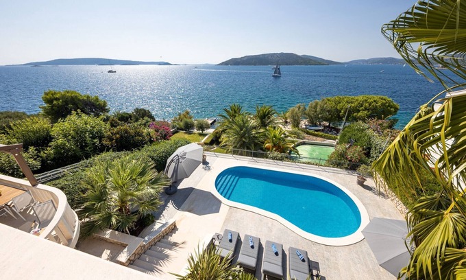 Okrug Donji Villa | Villa Paradise heated pool near sea Jacuzzi sauna