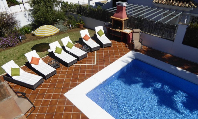 Castillo de Sabinillas Villa | Villa exclusiva con piscina privada climatizada en el tranquilo pero bien situado