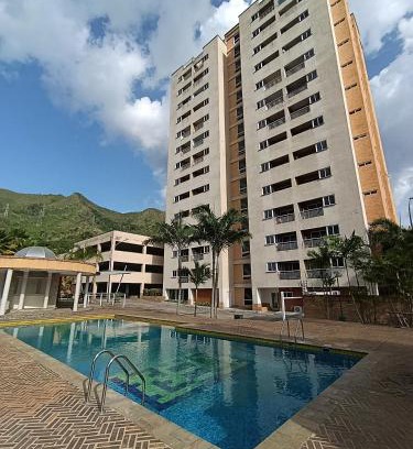 Naguanagua Apartamento | Exclusivo Apartamento con Piscina y Wi-Fi