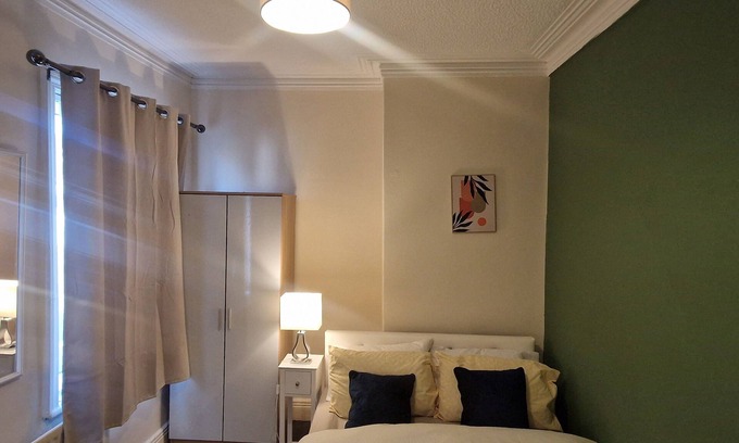 Wallsend Casa | Executive 2-Bedroom House in Wallsend