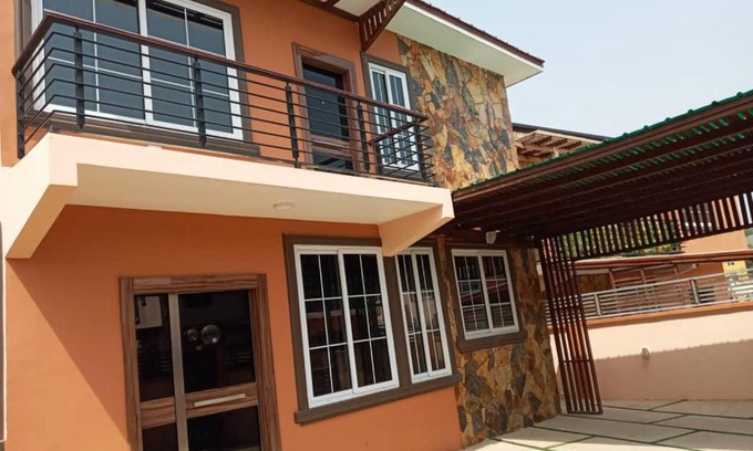 Accra Casa | Executive 2 Bedroom House in Gated Community