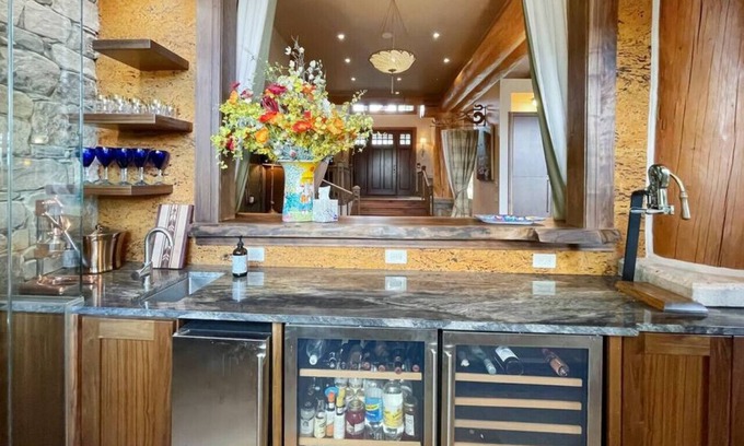 Tamarack Chalet De Esquí | Executive Chalet in Tamarack Resort on Golf Course