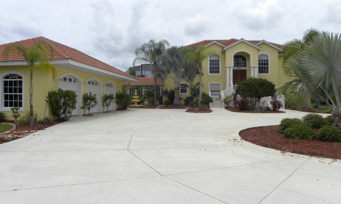 Port Charlotte Casa | HOGAR EJECUTIVO, 4200 Canal / Shuffle Board / Sala de juegos