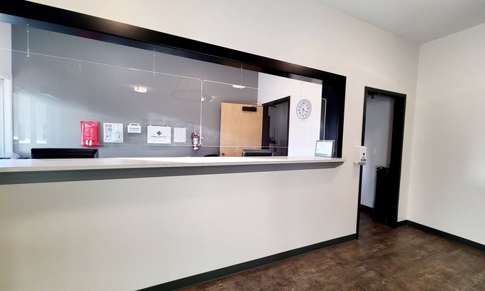 High Level Hotel | Executive House Suites Hotel & Conference Centre