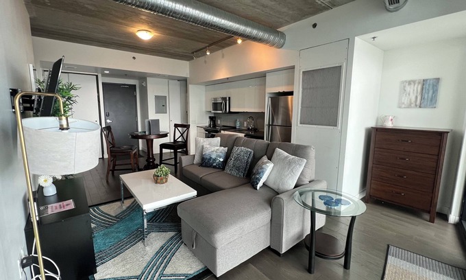 Downtown Winnipeg Apartamento | Executive Luxury 2 bed Spacious Downtown WIFI laundry