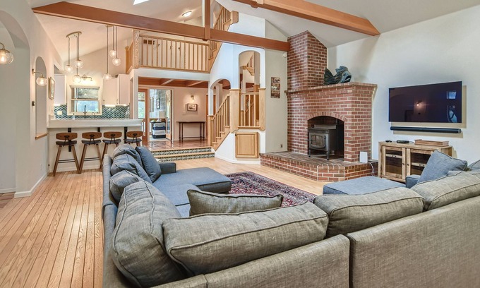 Carver Casa | Executive Mediterranean Home at Beavercreek