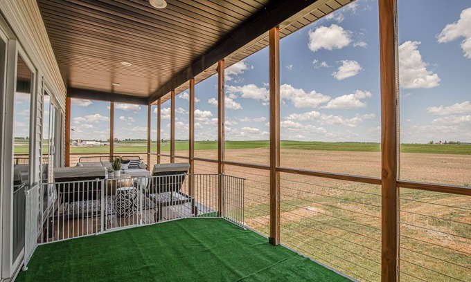 Waunakee Villa | Executive Modern Farmhouse 7 hab 4 baños en entorno rural WI cerca de Madison!