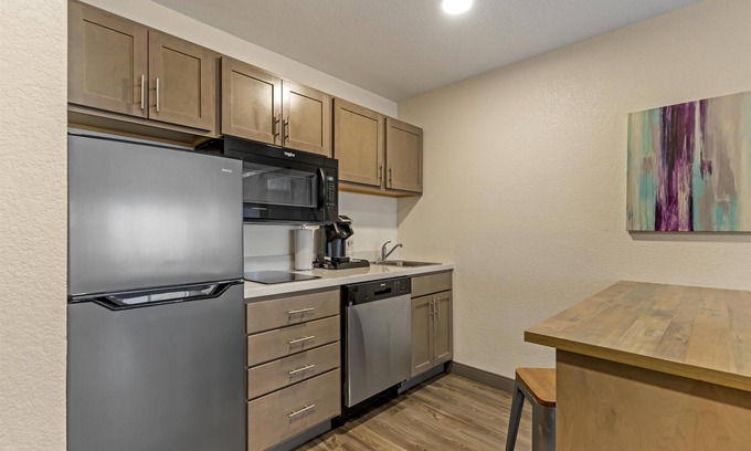 Waterloo Hotel | Executive Residency By Best Western Waterloo & Cedar Falls