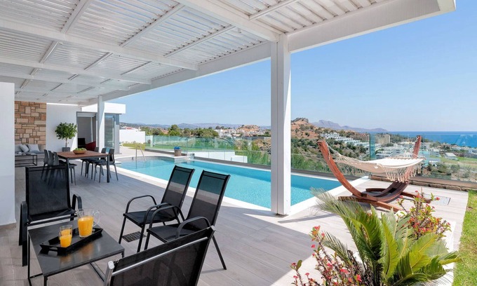 Vlicha Villa | Villa Ejecutiva Rodas | Villa Kastro | Impresionantes vistas al mar | 3 Dormitorios | Lindos