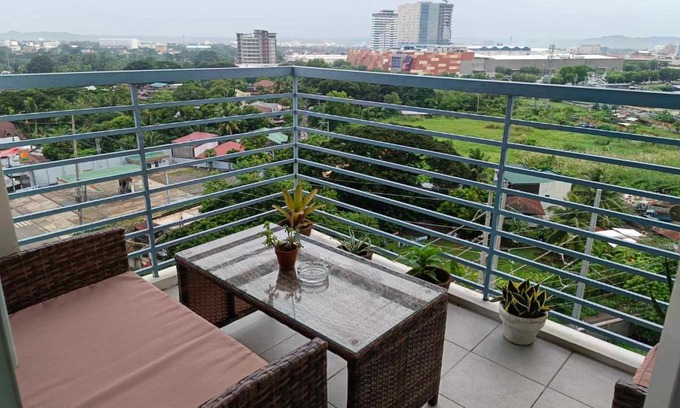 Iloilo Apartamento | Executive Studio at One Madison Place Iloilo City