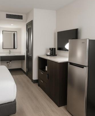 Wheatland Hotel | Executive Studio Suites OKC Airport