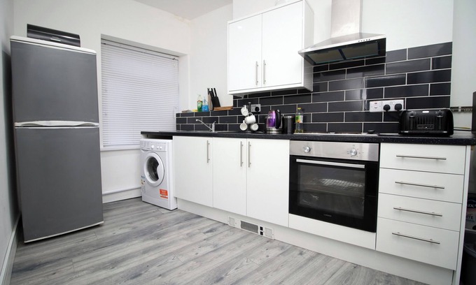 Bridgend Apartamento | Executive Style 2 Bed Flat in Bridgend F2