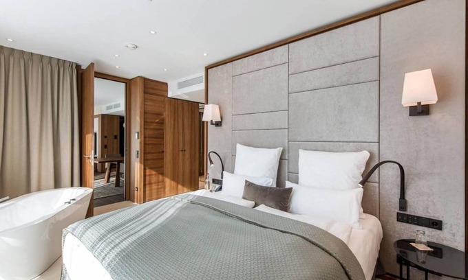 Metternich Casa | Executive Suite - Augusta Suite - FÄHRHAUS Koblenz