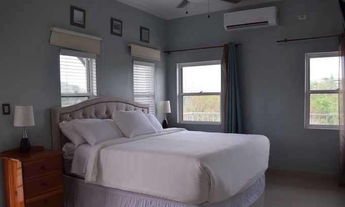 Armenia Apartamento | Executive Suite, Fully Furnished Luxury Apartments