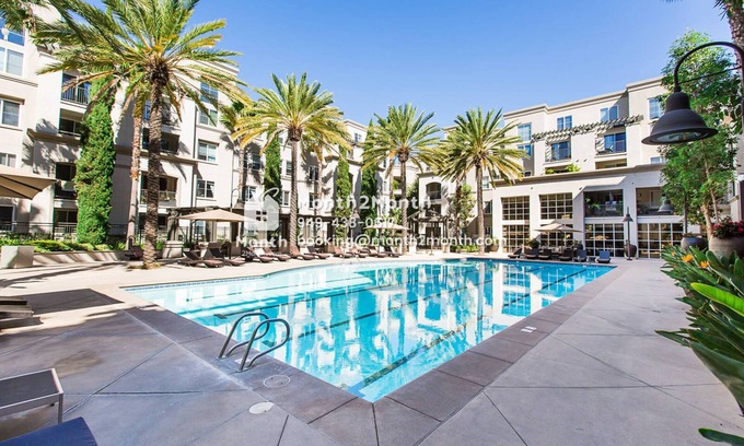 Airport Area Casa | Executive Suite on Scholarship #19