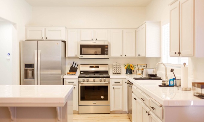 Exeter Casa | Exeter Retreat: Short Drive to the Sequoias