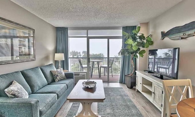 Litchfield by the Sea Condominio | EXHALE -Oceanfront 1BR Condo-Litchfield by the Sea