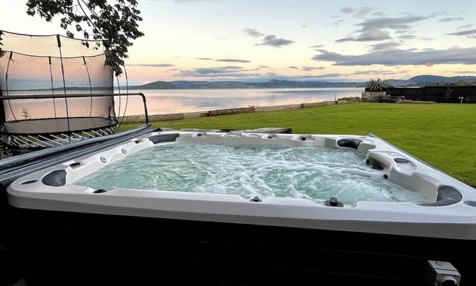 Ngongotaha Casa | Exhale Rotorua: Cozy Lakeside Oasis
