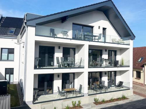 Krakow am See Apartamento | Exklusive 5 Sterne Seeresidenz, Sauna, See, Hund