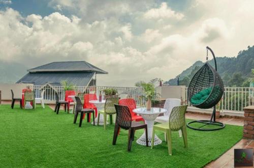 Dharampur Apartamento | Exotic Stays I The Classy Castle I Property of the year I Serviced Villa I Couple Friendly I Pvt Balcony I Open Air Terrace I Bonfire I Kasauli