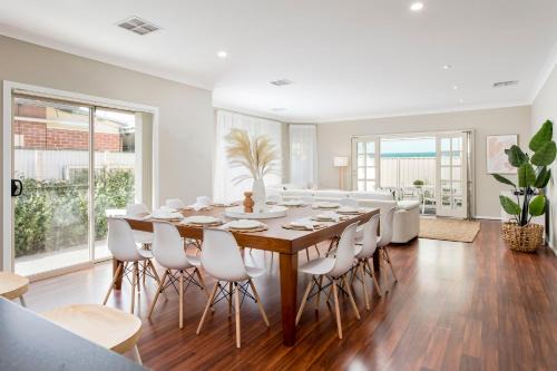 West Croydon Casa | Expansive 5-bed Stunner For Corporate &families