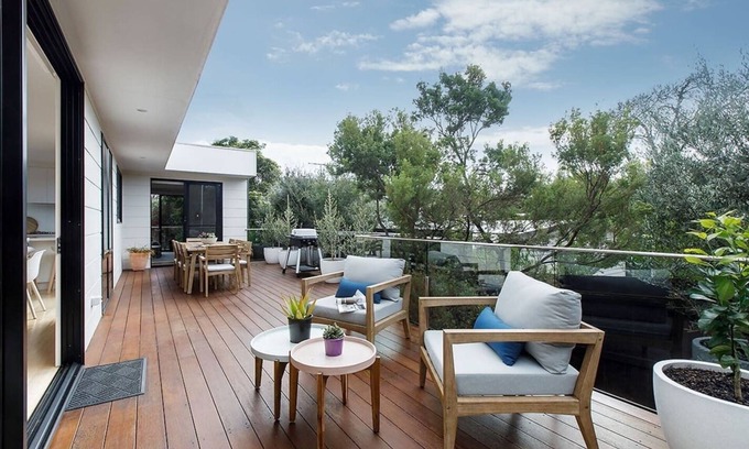 Blairgowrie Villa | Expansive Beachside Luxury at Roman On Reeves