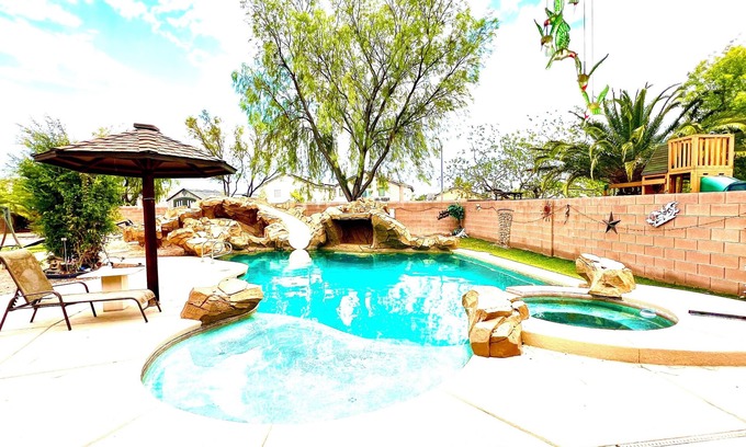 Hidden Canyon Estates Casa | Expansive Fully Furnished 4-Bedroom Home w/Pool – Perfect for Traveling Pros