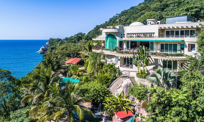 Boca de Tomatlán Villa | Hermosa playa Frontage Villa en alquiler. Excepcional, elegante y de lujo