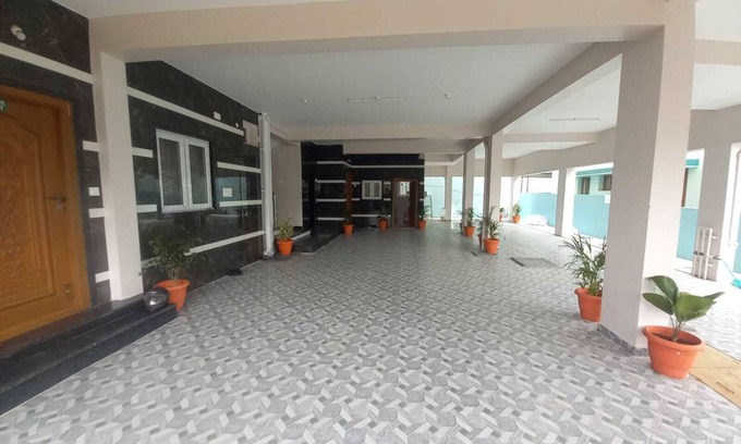 Coimbatore Apartamento | Experience a peaceful thoughtfully designed rooms and modern conveniences,