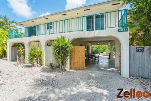 Breezeswept Beach Estates Casa | Experience Coastal Living at its Best Florida Keys