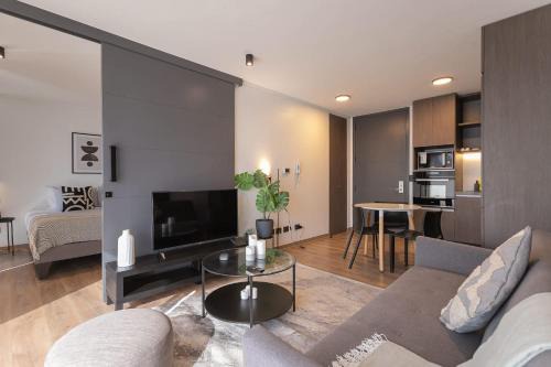 El Golf Apartamento | Experience comfort and spaciousness in Las Condes