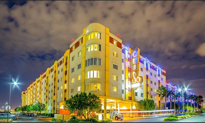Paradise Complejo | Experience energy of Las Vegas| Just you or the entire family| luxury condo unit