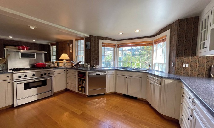 Winsted Casa | New - Berkshire Summer Escape