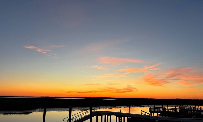 Cape May Court House Casa | Experience Golden Hour- A Charming Bayfront Home, Minutes to Stone Harbor