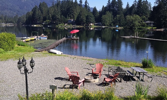 Sedro-Woolley Casa | Ejecutivo renovado Cain Lake Home