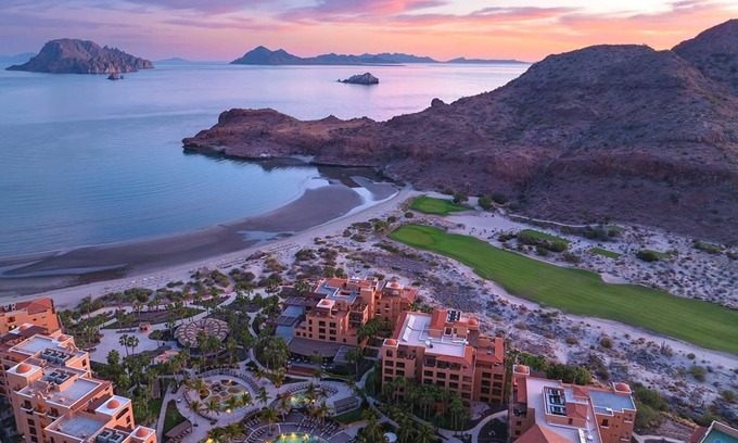 Loreto Apartamento | Experience Luxury with Unparalleled Views in Loreto