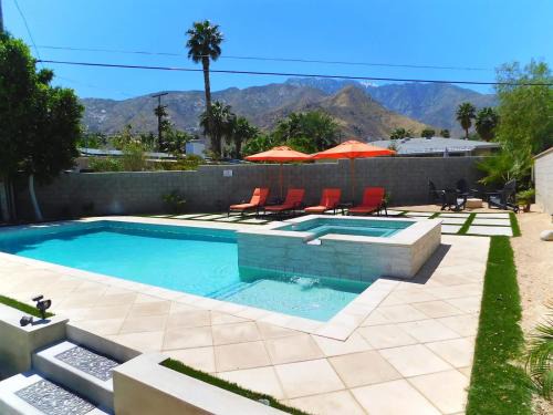 Little Tuscany Casa | Experience Modern Luxury at Desert Hideaway