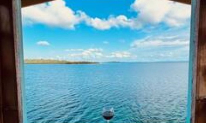 Bocas del Toro Casa | Experience Paradise! This house was featured on HGTV House Hunters International