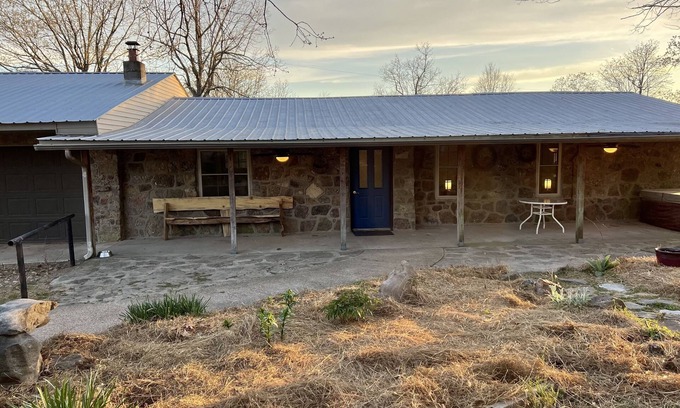 Newnata Otro | Experience Spring and Summer at a private Ozark Mountain Homestead