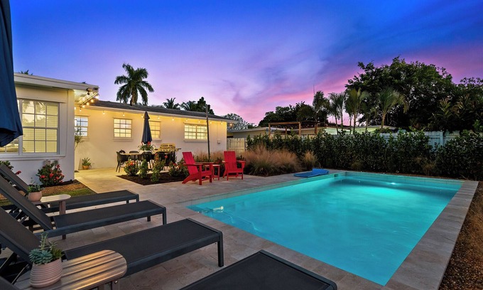 North Corals Casa | Experience Surf, Sun & Sea, a spacious 3-bedroom Newly Listed Retreat!