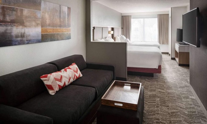 Renton Complejo | Experience the Beautiful PNW! Pets Allowed, Indoor Pool, Near Seattle Aquarium