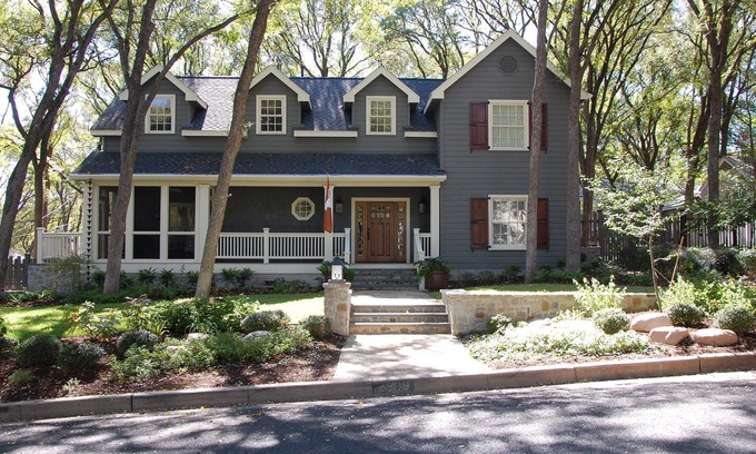 Tarrytown Casa | Experimenta lo mejor de ambos mundos: acceso al centro con encanto de vecindario