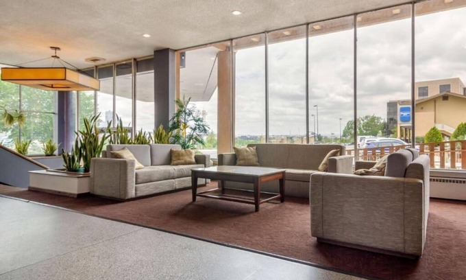Jefferson Park Casa | Experience the heart of the Mile High City!!