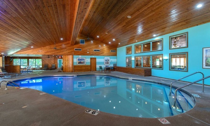 Baileys Harbor Condominio | Experience The Rushes: 2BR Condo with Fireplace & Lake View