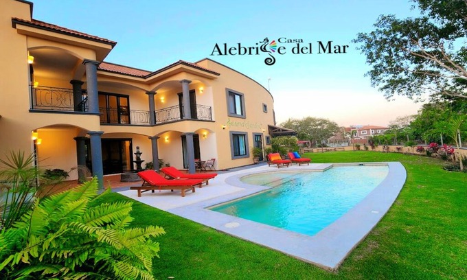 Flamingos Casa | Experience the Warmth & Beauty of a Traditional Mexican Hacienda in Bucerias Mex