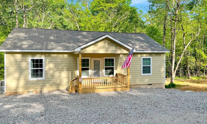 Counce Casa | Experience this newly constructed home in the heart of Pickwick.