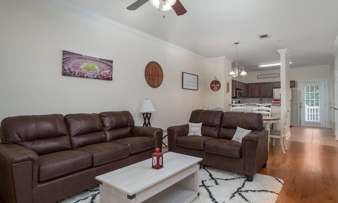 Tuscaloosa Condominio | Experience Tuscaloosa's Best at Crimson Comfort - Your Perfect Getaway!