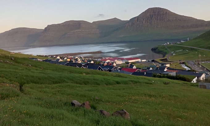 Faroe Islands Apartamento | Experience unique Faroe Islands holiday home by sea and fully equipped kitchen