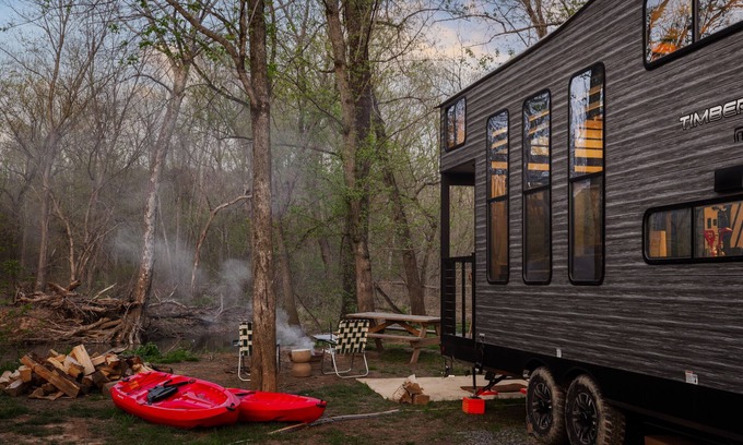 Hedgesville Casa | Explore Creekside RV Bliss #3 in Pleasant Hedgesville, WV