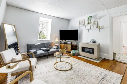 Worcester Apartamento | Explore Dtwn, Parks and Colleges Cozy Worcester Apt